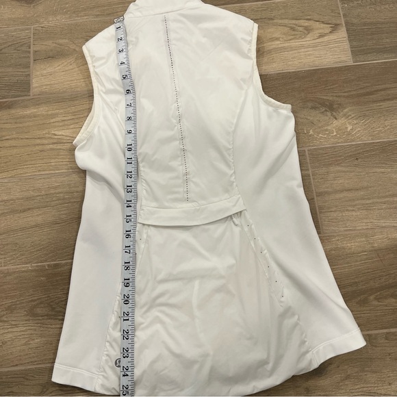 Lululemon Run For Cold Vest White Water Repellent Lightweight Primaloft Size 6 - Picture 11 of 12